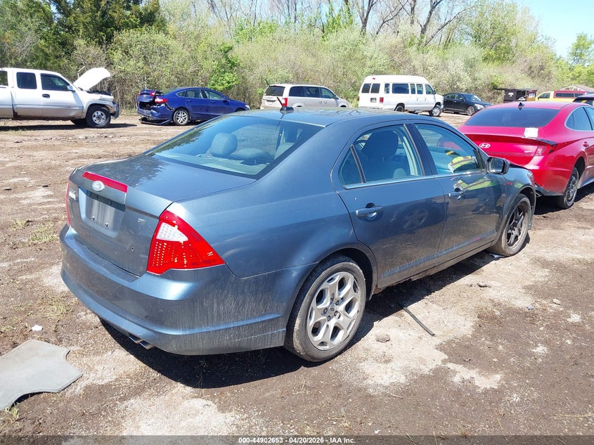 Vin: 3fahp0haxbr104998, lot: 45400017, ford fusion se 20114
