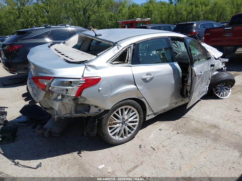 2012 Ford Focus 2.0 Sel silver Lot 111044902725 Vin 1FAHP3H29CL267510