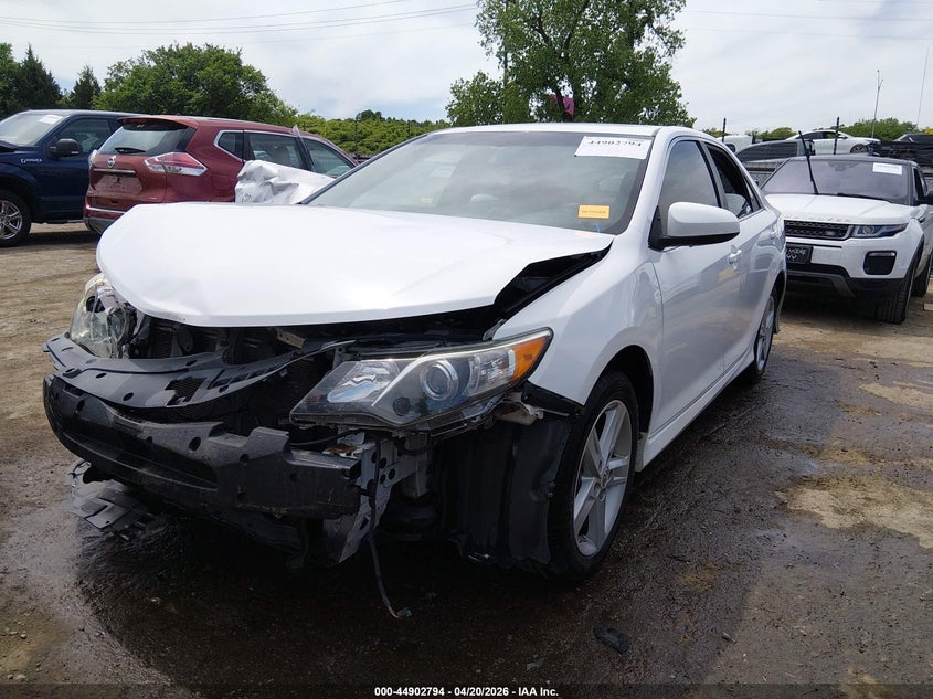 2012 TOYOTA CAMRY auction photo 2