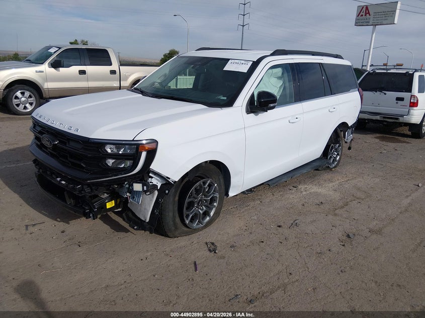 2026 Ford Expedition Active