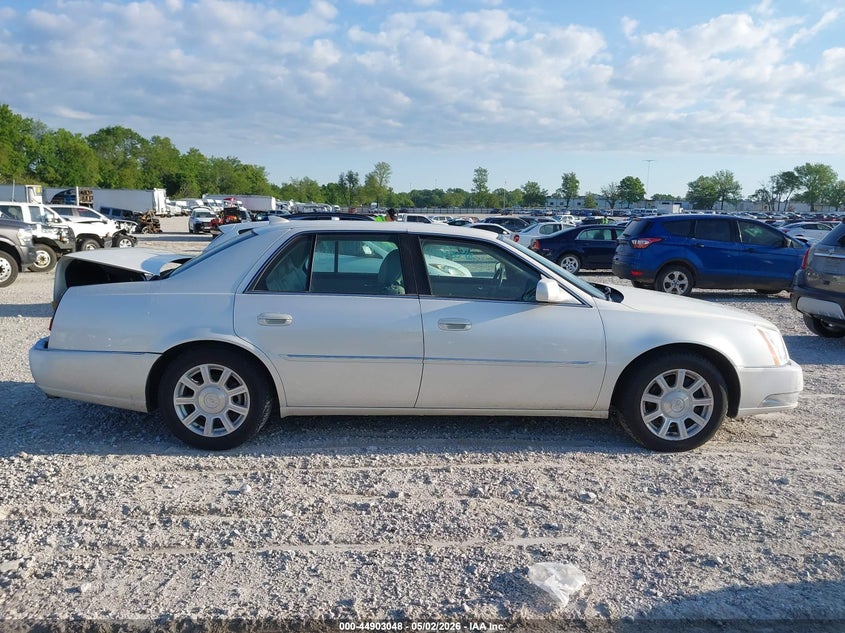 2010 Cadillac Dts Standard VIN: 1G6KA5EY4AU123573 Lot: 44903048