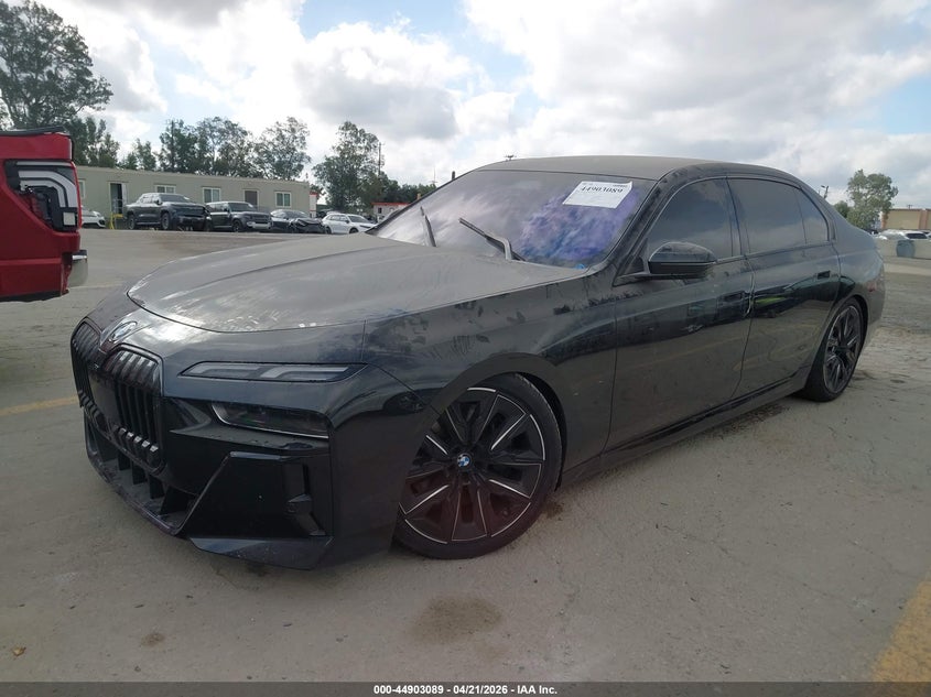 2023 BMW 760 4.4L V-8 DI, DOHC, V(VIN: WBA33EJ03PCN85484