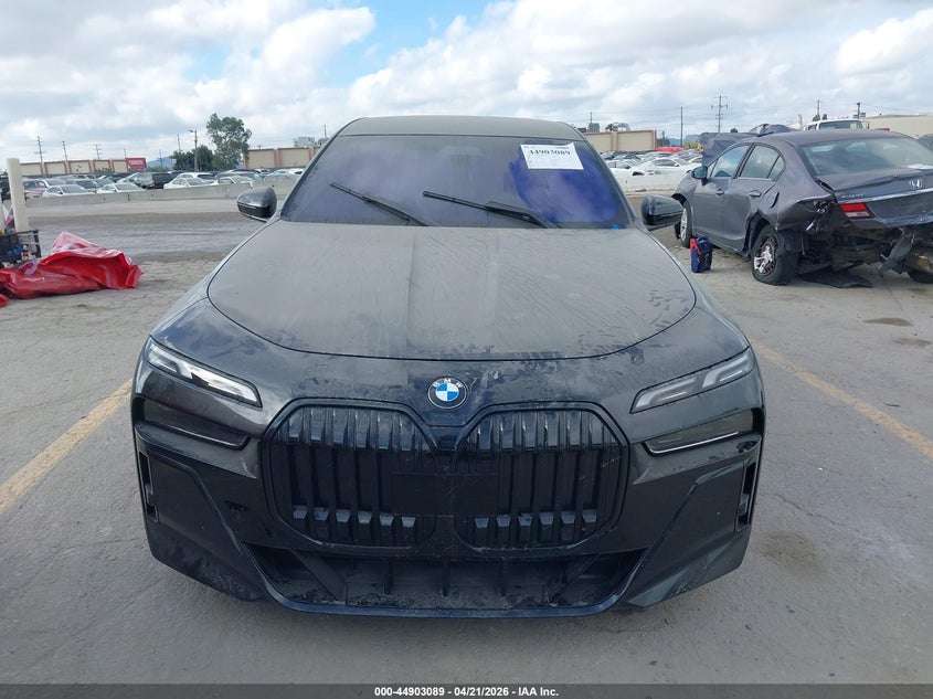 2023 BMW 760 4.4L V-8 DI, DOHC, V(VIN: WBA33EJ03PCN85484