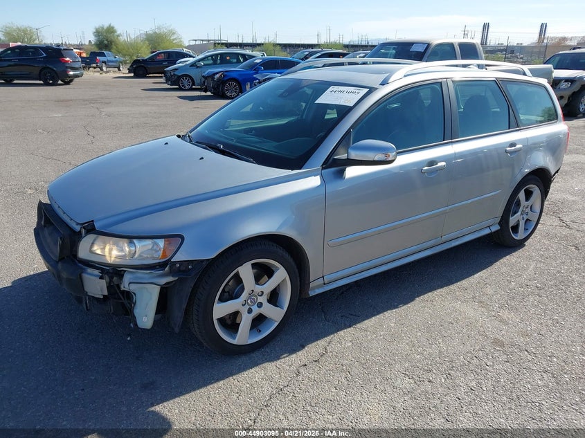 2011 Volvo V50 T5/T5 R-Design
