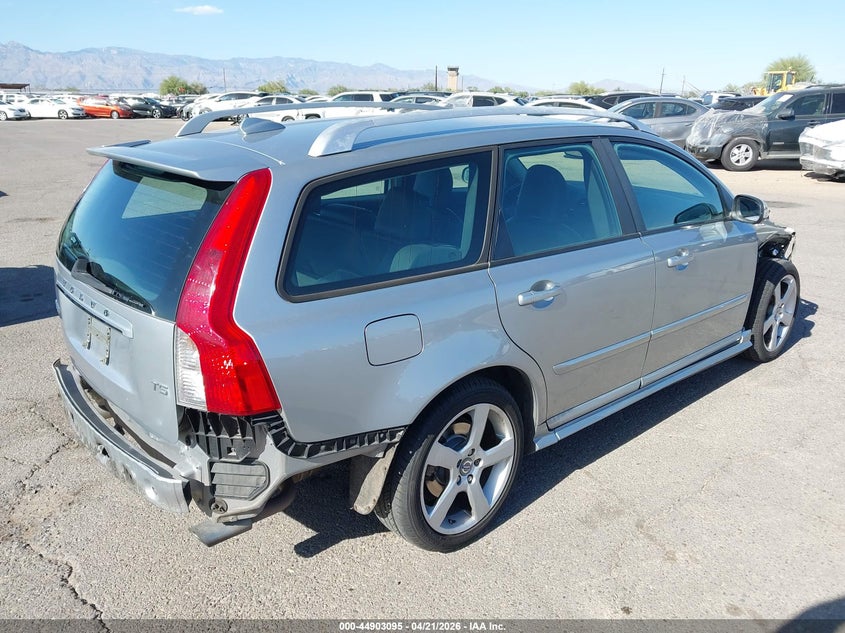 2011 Volvo V50 T5/T5 R-Design