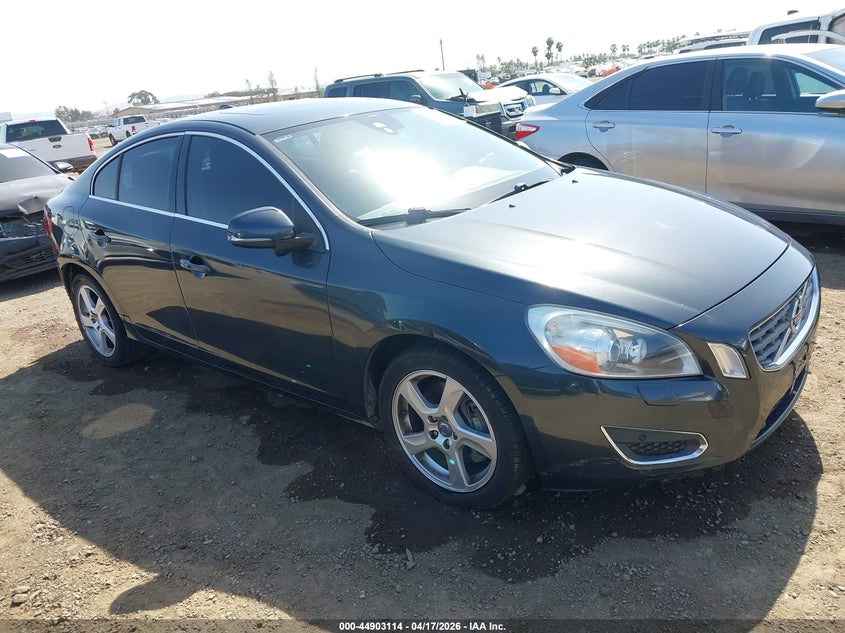 2013 VOLVO S60 T5 PLATINUM