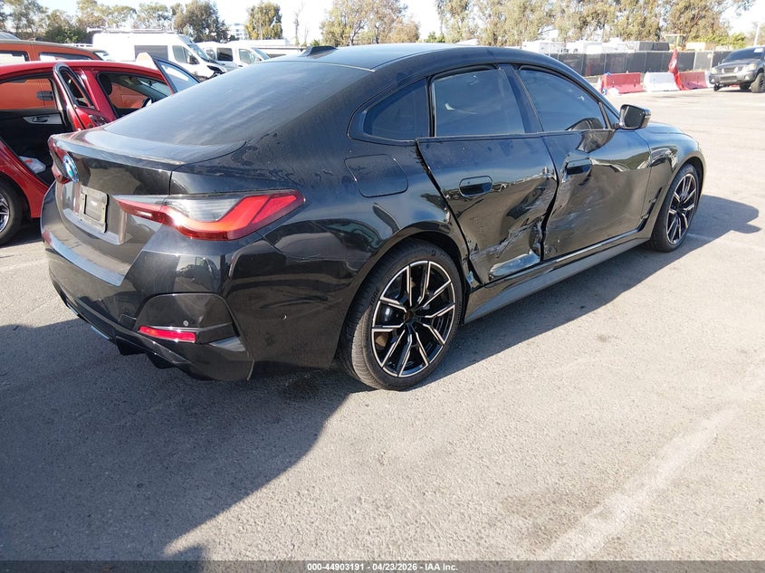VIN WBY73AW00NFN12444 2022 BMW I4 EDRIVE40