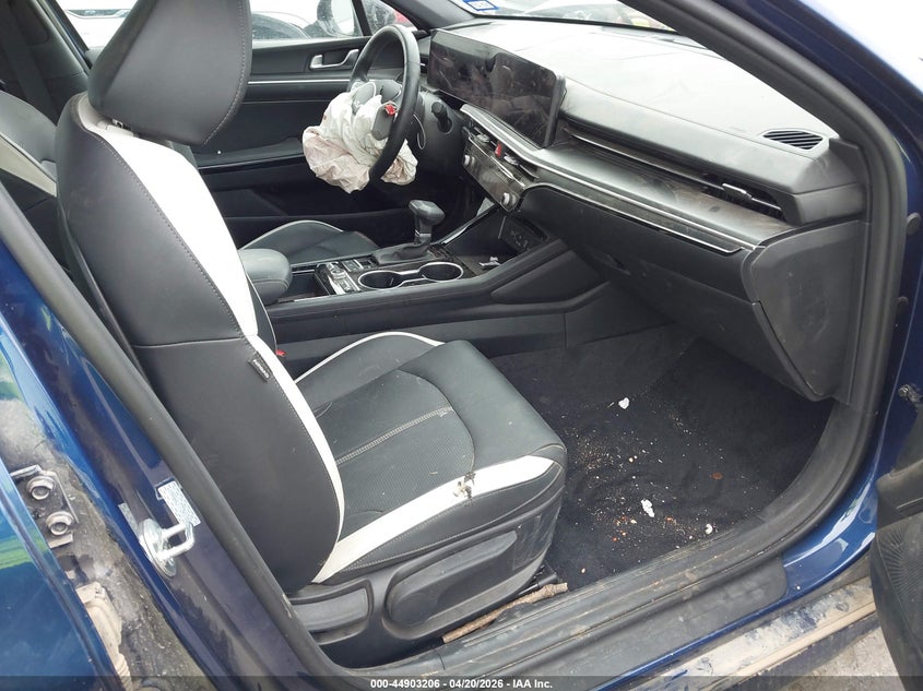 2026 KIA K5 2.5L I-4 DI, DOHC, V(VIN: KNAG64J77T5417684
