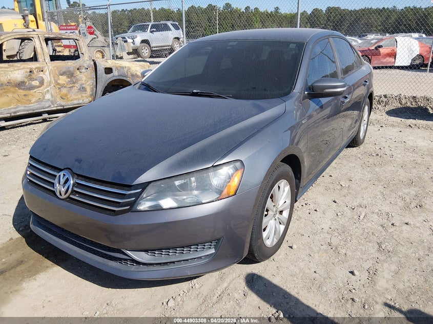 2014 Volkswagen Passat 1.8T Wolfsburg Edition
