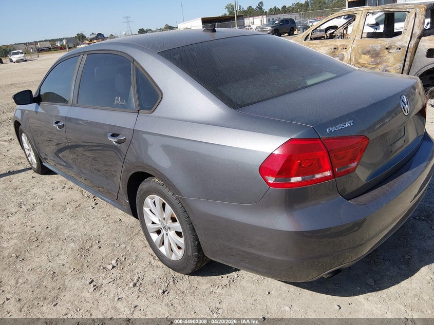 2014 Volkswagen Passat 1.8T Wolfsburg Edition