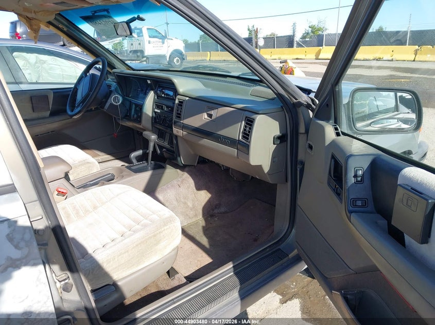 1995 Jeep Grand Cherokee Laredo