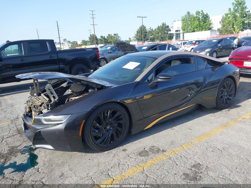 Vin: wby2z2c53fv392886, lot: 45400914, bmw i8 20152