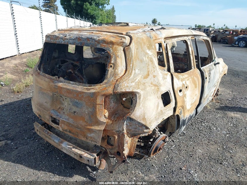 2022 JEEP RENEGADE auction photo 4