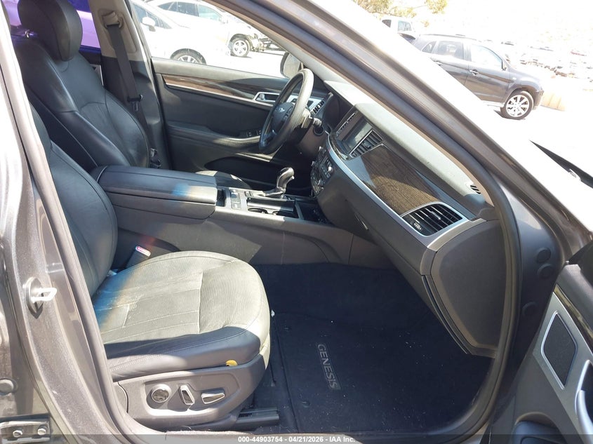 2015 Hyundai Genesis 3.8