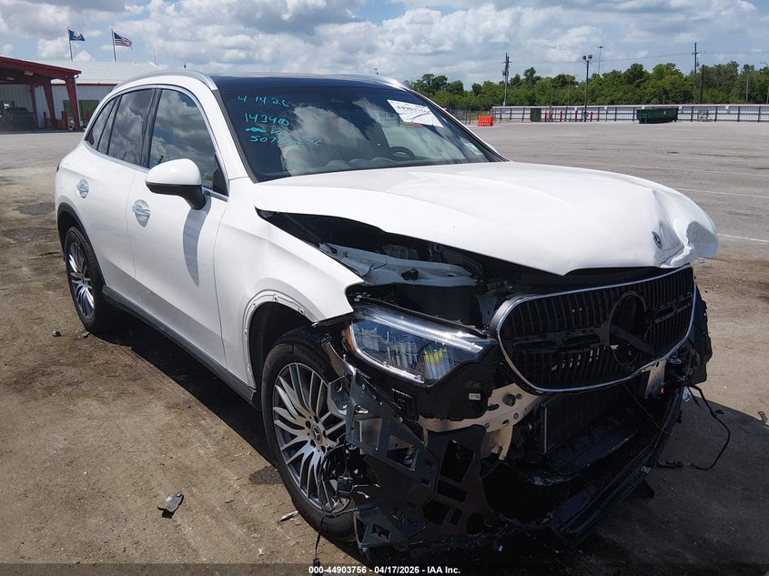 2026 Mercedes-Benz Glc 300