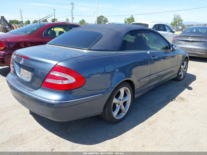 2005 Mercedes-Benz Clk 320