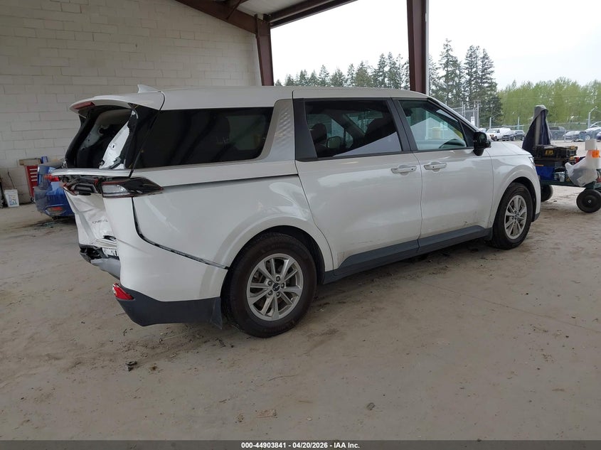 Vin: kndnb4h3xp6215804, lot: 45401205, kia carnival mpv lx 20234