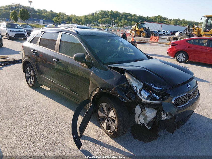 Vin: kndcb3lc9h5087992, lot: 45401366, kia niro lx 2017 img_1