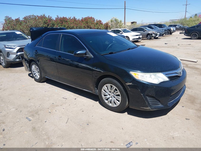 2014 TOYOTA CAMRY LE