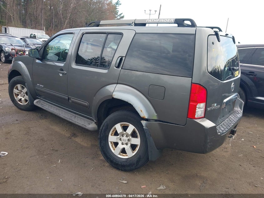 2005 Nissan Pathfinder Se Off-Road