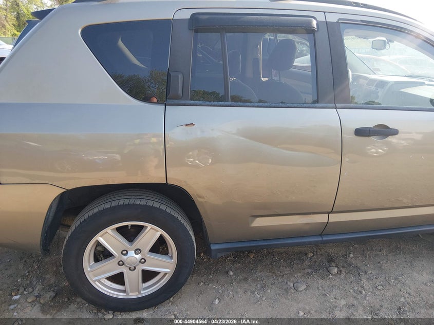 2007 Jeep Compass Sport VIN: 1J8FF47W07D185687 Lot: 44904564