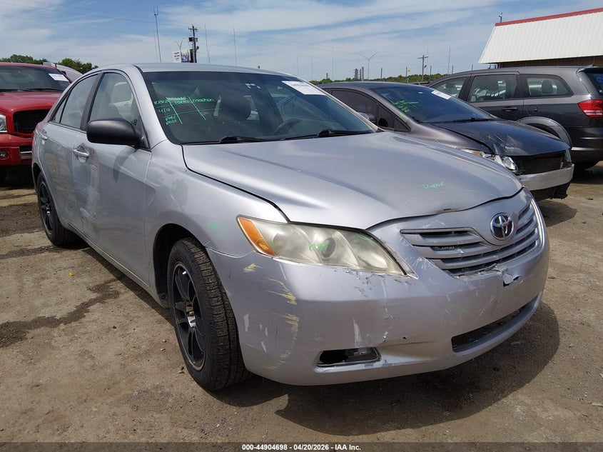 2009 TOYOTA CAMRY LE