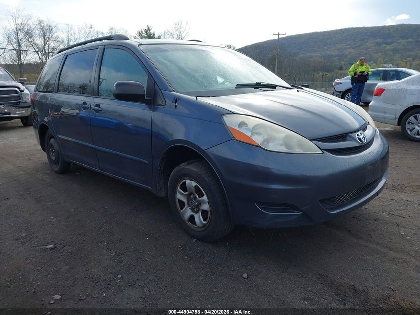 2009 Toyota Sienna Le