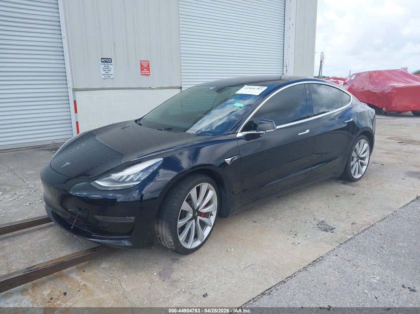 Vin: 5yj3e1eb7jf170891, lot: 45402152, tesla model 3 long range/performance 20182