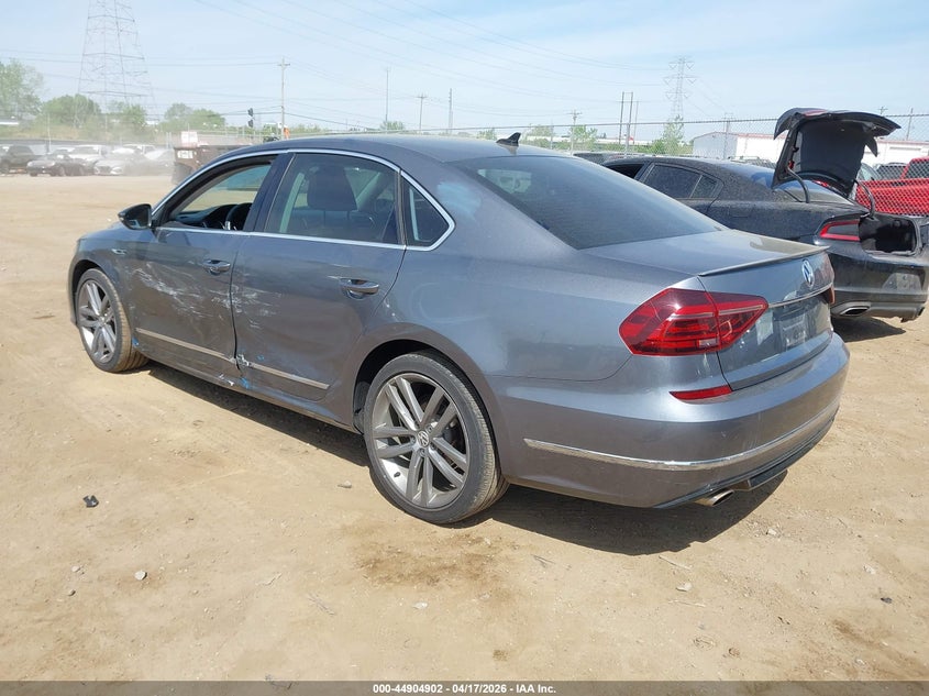 2017 Volkswagen Passat 1.8T R-Line