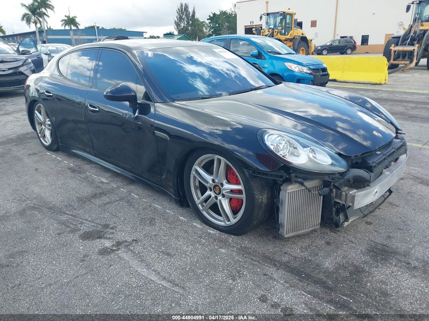 2014 Porsche Panamera 4S