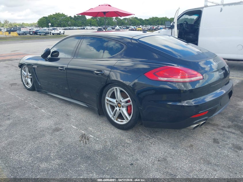 2014 Porsche Panamera 4S