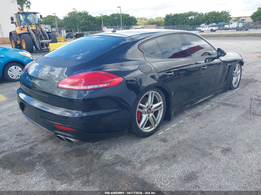 2014 Porsche Panamera 4S