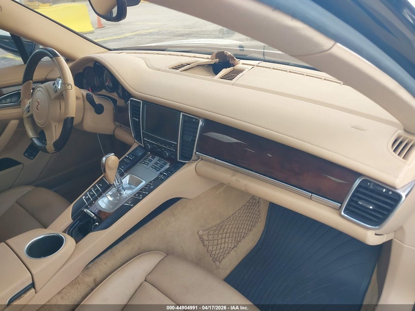 2014 Porsche Panamera 4S