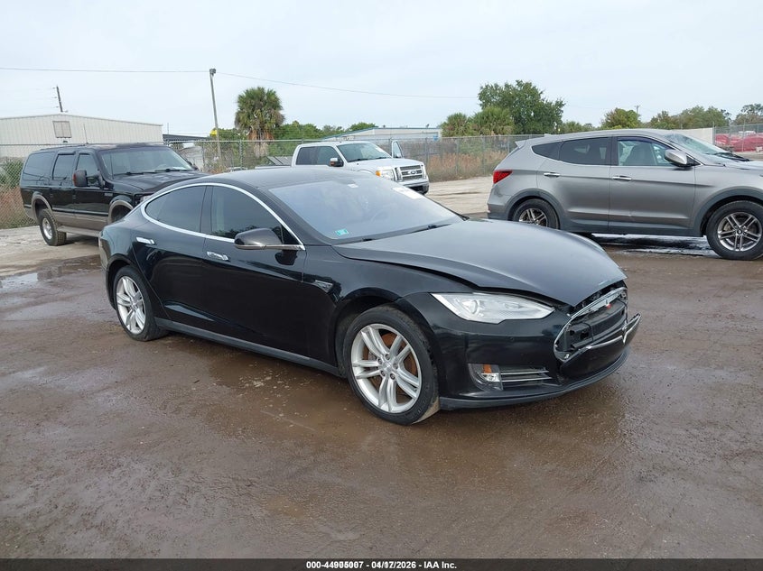 2014 Tesla Model S P85
