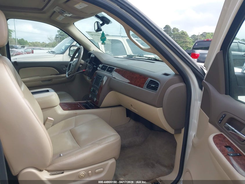 2009 Chevrolet Suburban 1500 Ltz