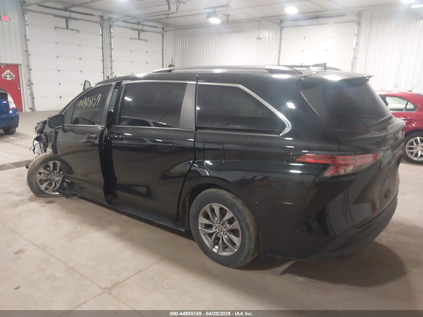 AtlanticExpress - Toyota Sienna