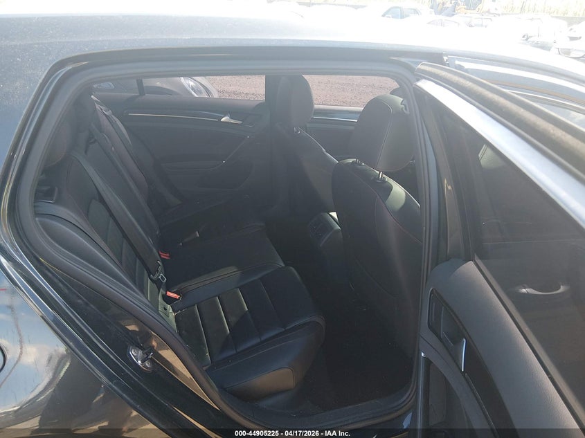 2015 Volkswagen Golf Gti 2.0T Se 4-Door VIN: 3VW5T7AU8FM102821 Lot: 44905225