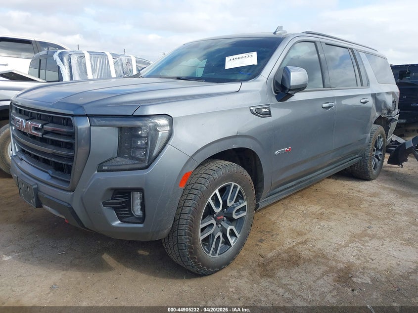 2021 GMC YUKON XL 5.3L V-8 DI, VVT, 35(VIN: 1GKS2HKD7MR403478