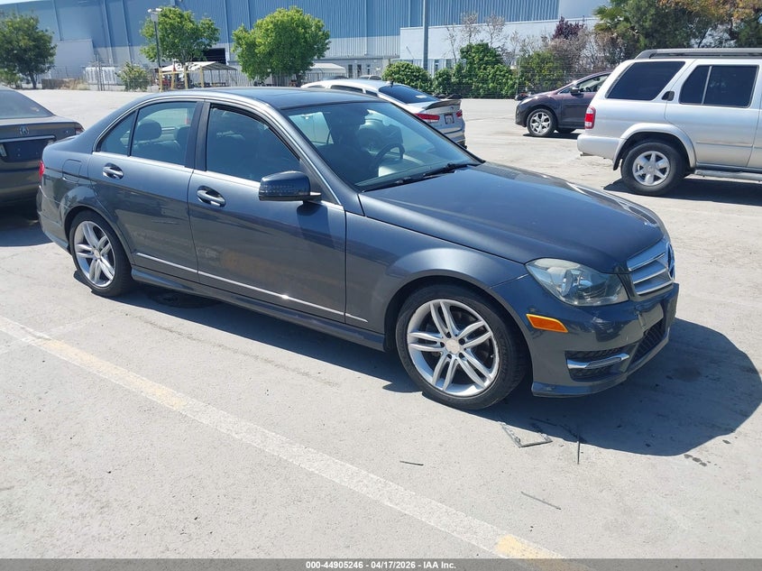 2013 Mercedes-Benz C 250 Sport