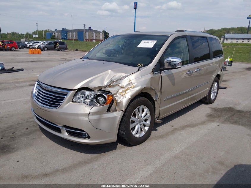 2015 Chrysler Town & Country Limited Platinum 2C4RC1GG2FR711026 photo 1