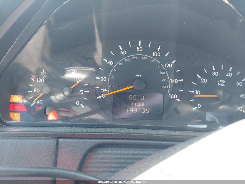 2001 Mercedes-Benz E 430 4M VIN: WDBJF83J01X058347 Lot: 44905390