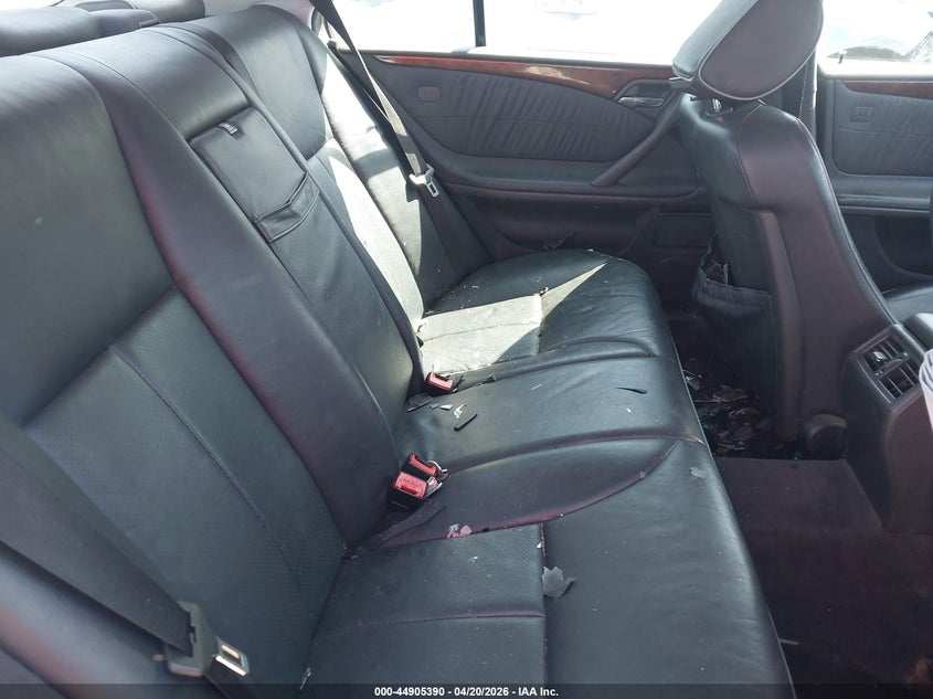 2001 Mercedes-Benz E 430 4M VIN: WDBJF83J01X058347 Lot: 44905390