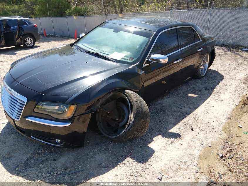 Vin: 2c3ccaetxdh576858, lot: 45402897, chrysler 300c 20132