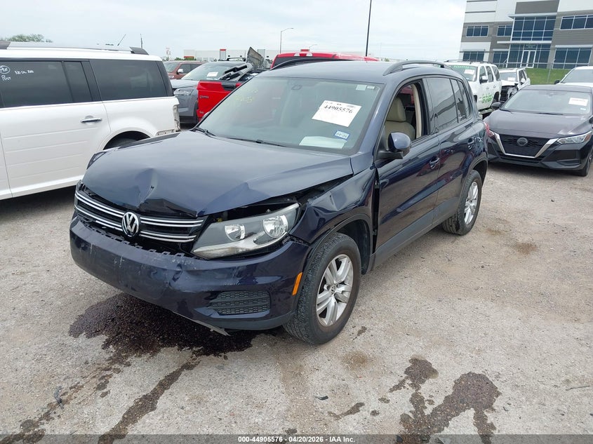 2016 Volkswagen Tiguan S WVGAV7AX1GW509379 photo 1