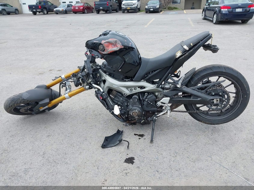 2014 Yamaha Fz09 VIN: JYARN33E5EA001952 Lot: 44905607