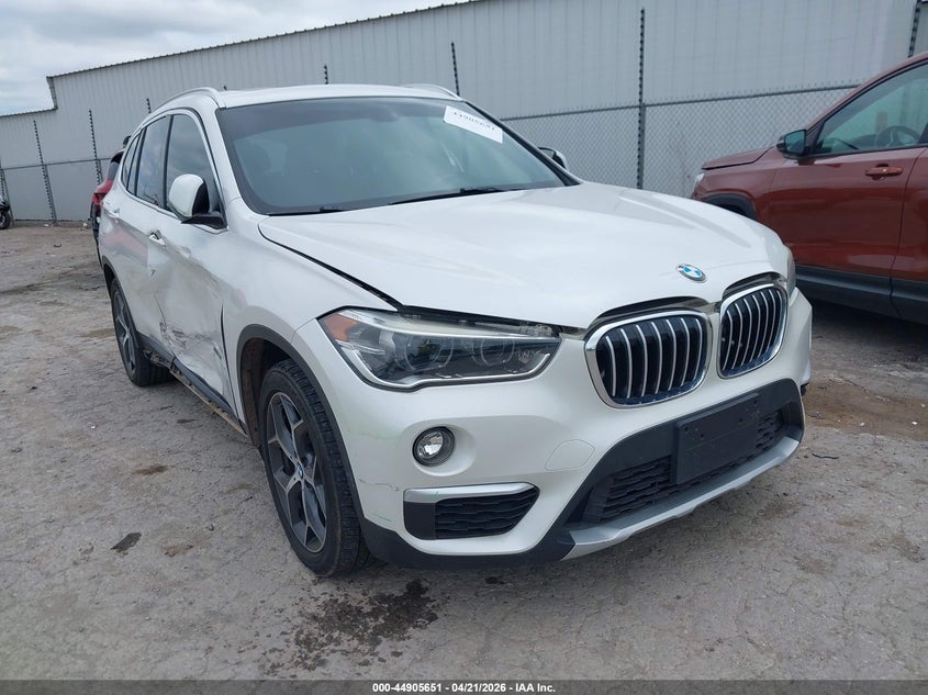 BMW X1 - zdjęcie 1