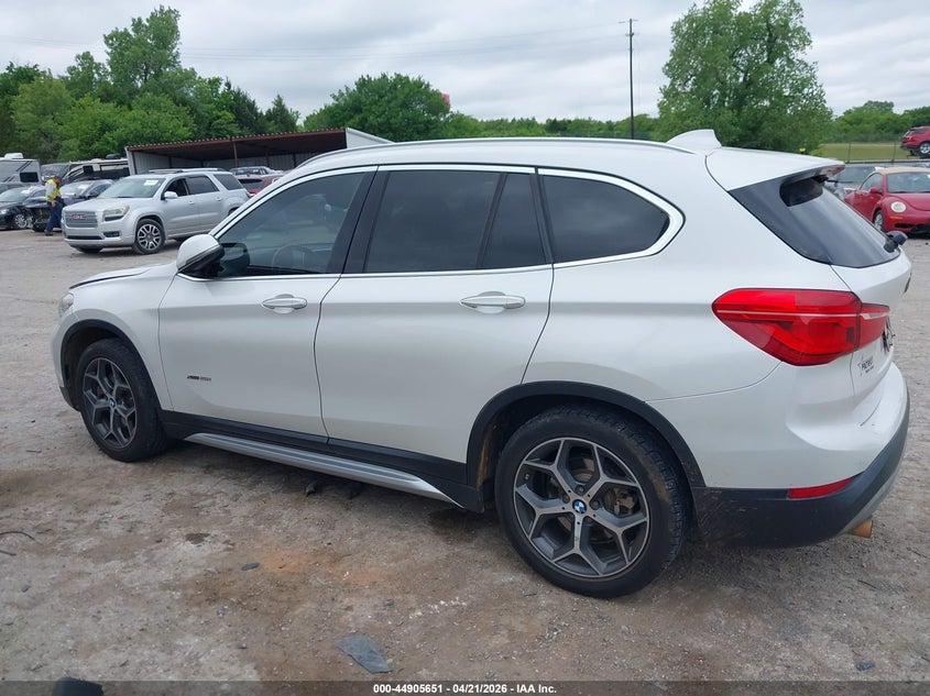 BMW X1 - zdjęcie 15