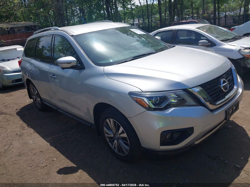 2019 Nissan Pathfinder Sl