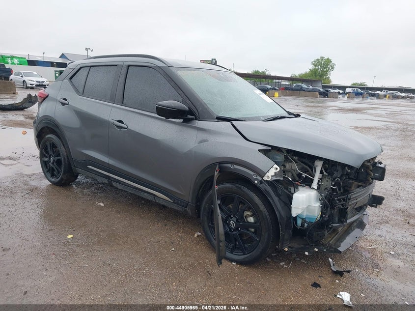 2024 Nissan Kicks Sr Xtronic Cvt