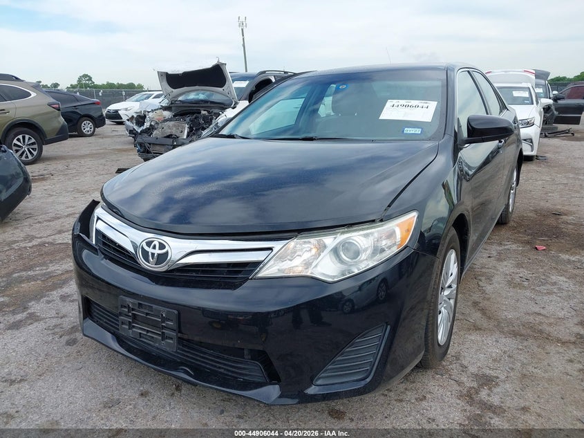 4T4BF1FK7ER415016 2014 TOYOTA CAMRY LE photo 1